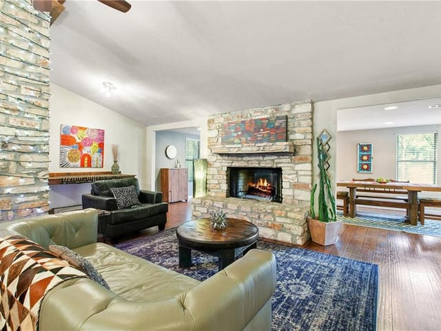 11307 Lake Dr