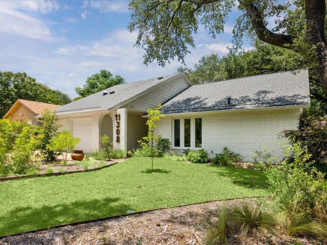 11308 Toledo Dr