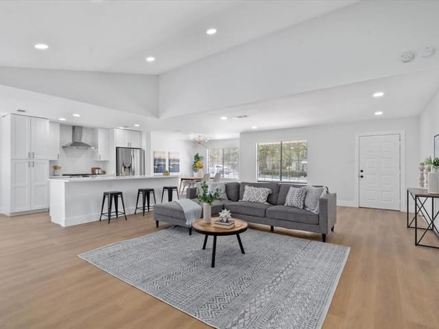 11309 Blackmoor Dr