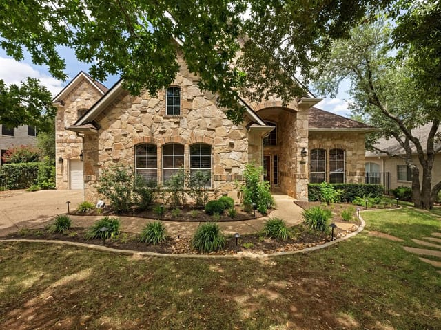 11313 Hollister Dr