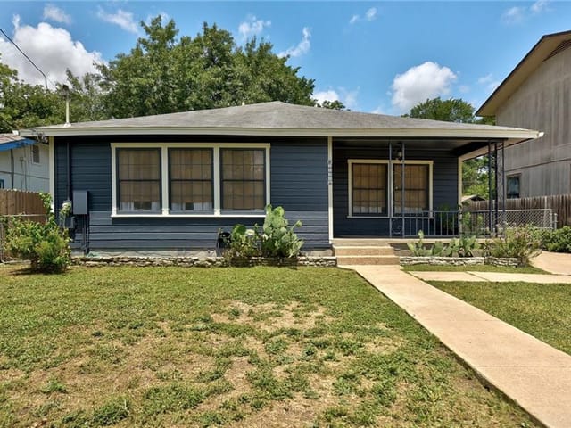 1132 Berger St