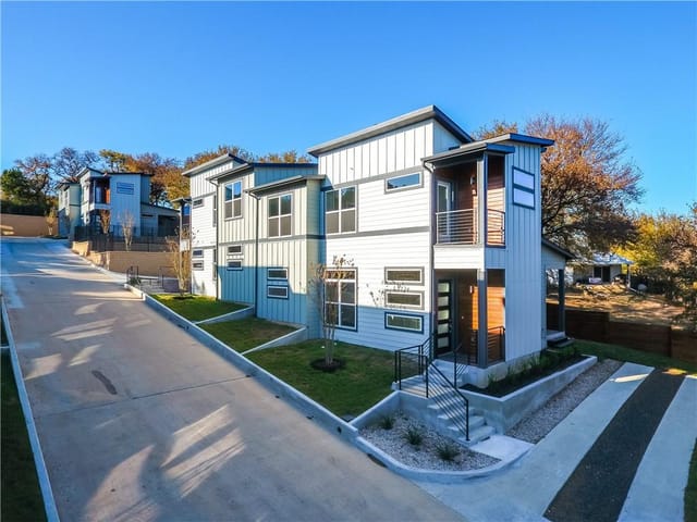1132 Lott Ave Unit #A