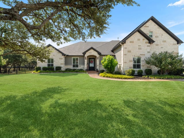 1134 Woodpark LN
