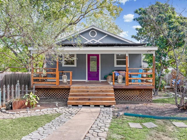 1137 Richardine Ave