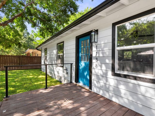 1138 Richardine Ave