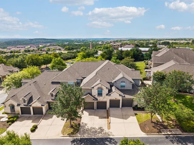 114 Aria RDG Unit #802
