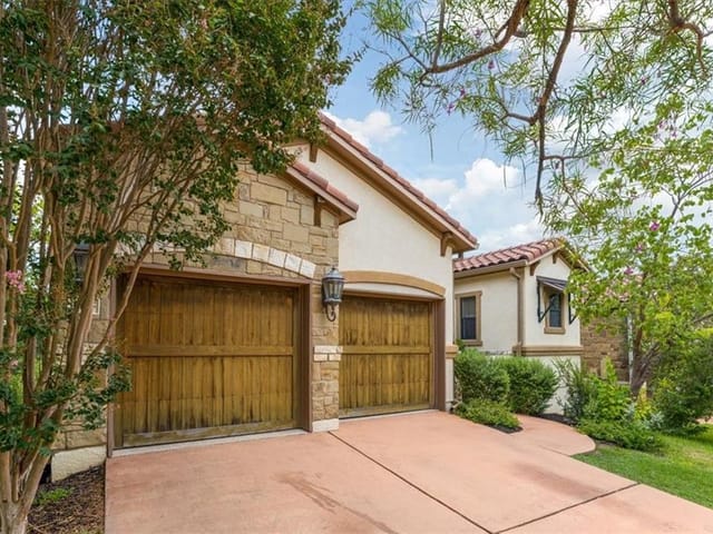 114 Desert Forest Ct
