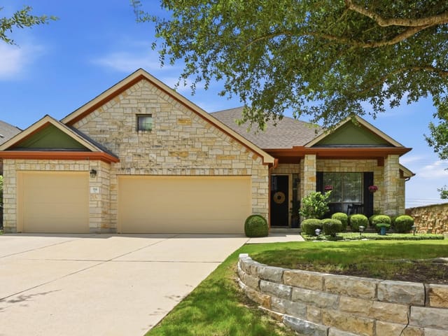 114 Drury LN