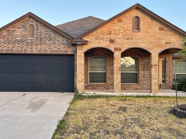 114 Ken DR