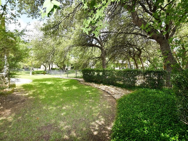 114 Lone Star DR