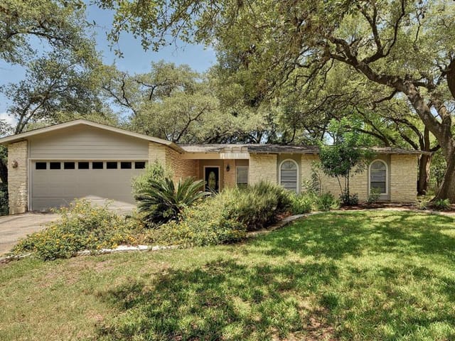 114 Reveille RD