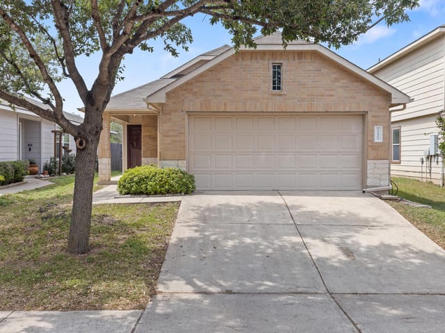 11400 Ashbrook Dr