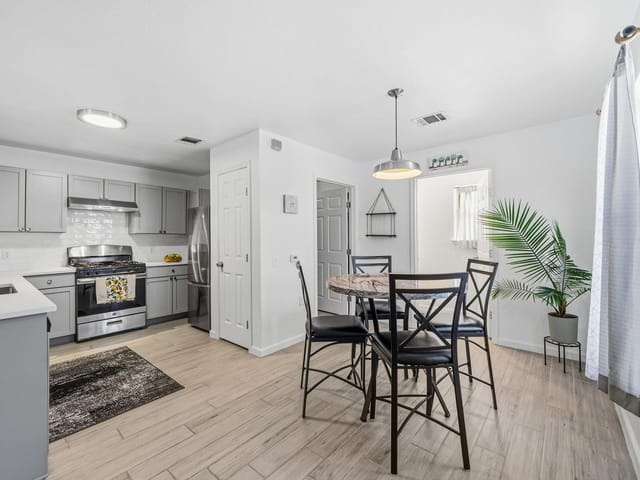 11400 Briarcreek LOOP