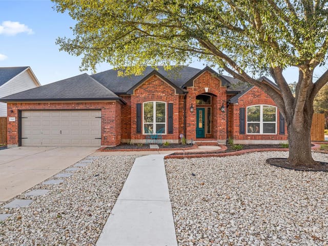 11400 Carnelian Dr