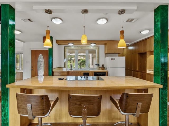 11400 Ladera Vista Dr