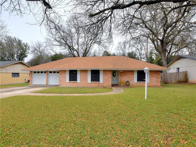 11401 Eubank Dr