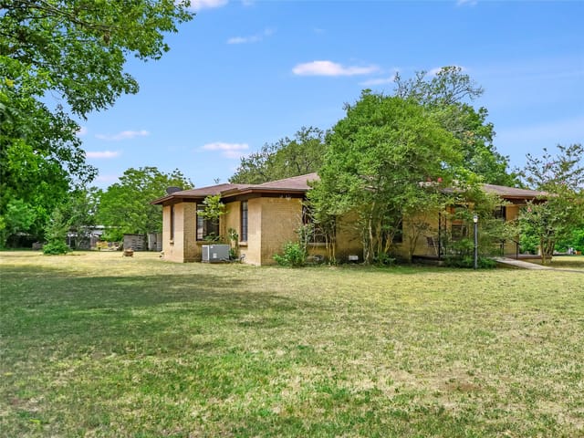11401 Sombrero Dr