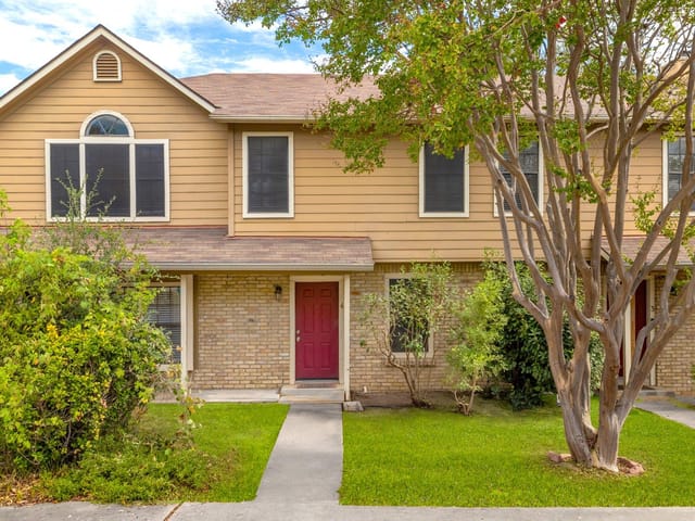 11404 Walnut Ridge DR Unit #4