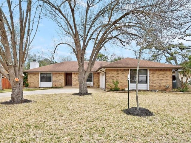 11405 Aloysia Dr
