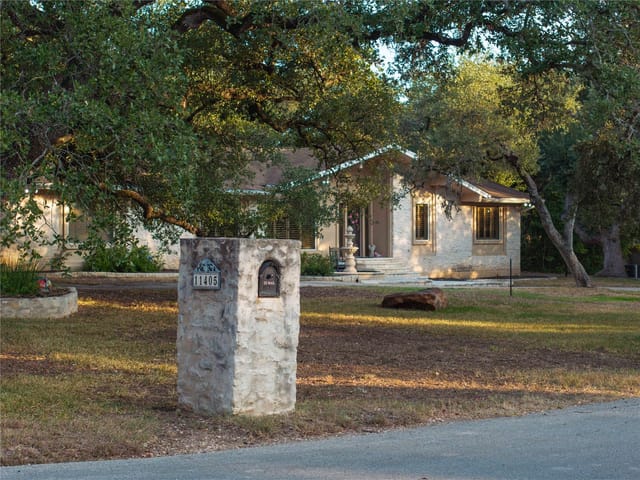 11405 Antler Ln