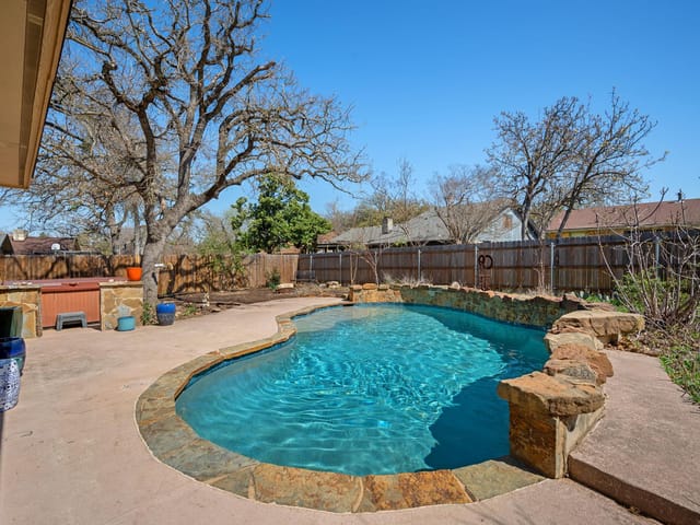 11405 Maidenstone Dr