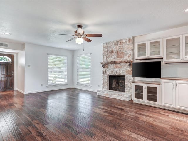 11408 Chancellroy Dr