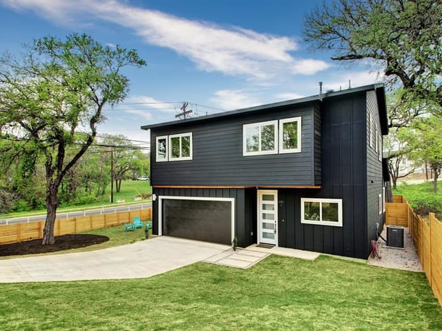 1141 Springdale Rd Unit #1