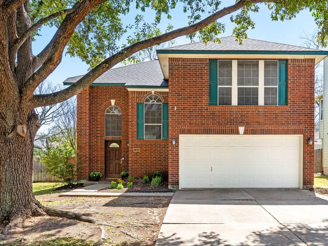 1141 Strickland Dr
