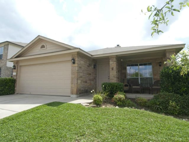 11412 DOG LEG Dr