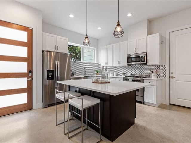 1142 Brookswood Ave Unit #2