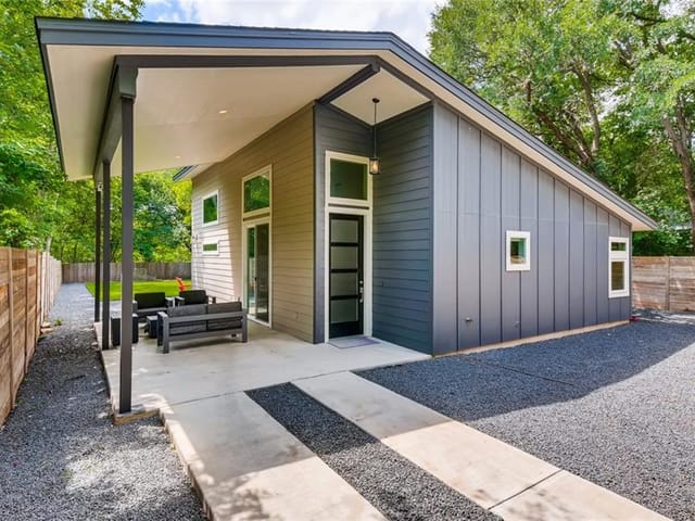 1142 Eleanor St Unit #2