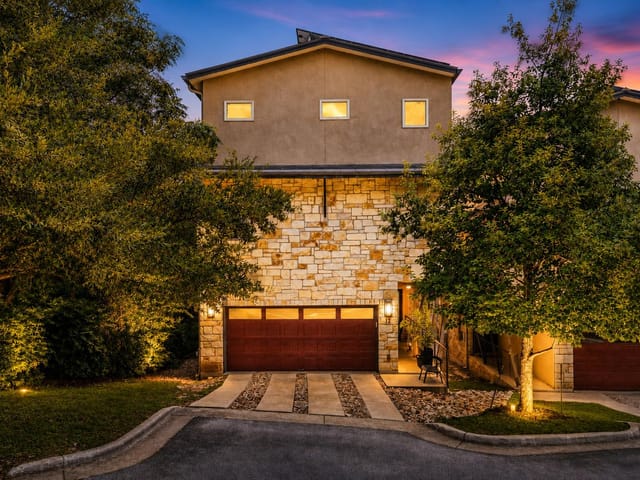 1142 Lost Creek BLVD Unit #12