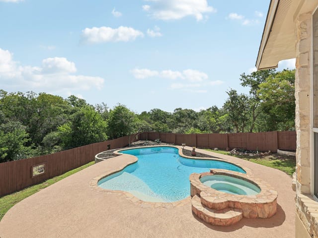 11421 Dona Villa DR