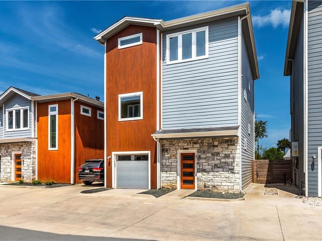 1148 Webberville Ave Unit #9