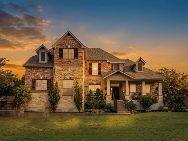 115 Desert Willow WAY
