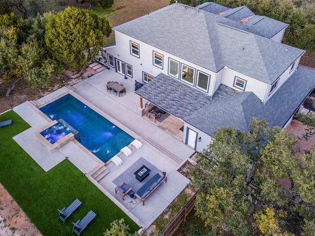 115 Heritage DR