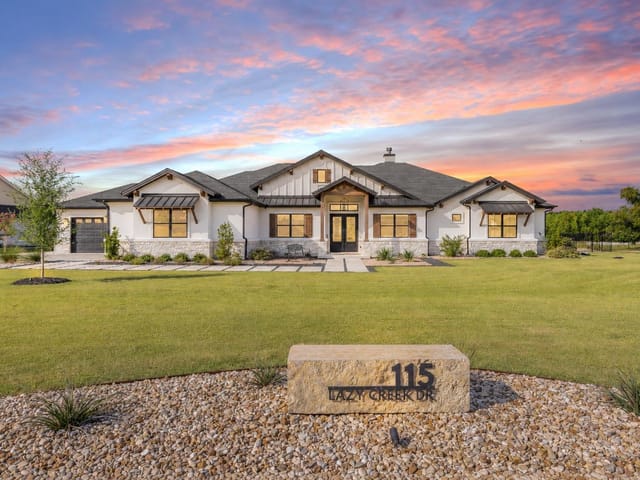 115 Lazy Creek DR