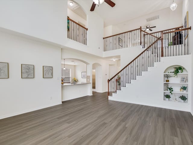 115 Mollie Dr