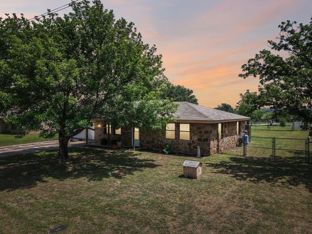 115 Mountain View Dr