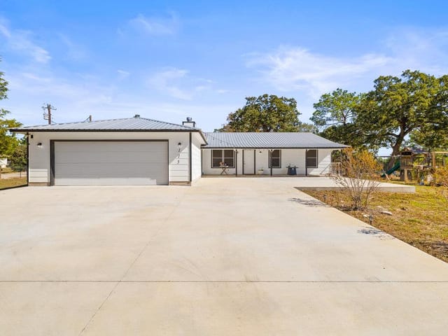 115 Rangeland Rd