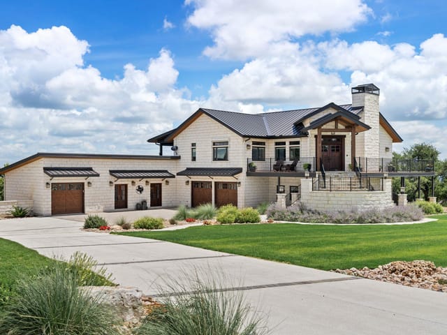 115 Trophy Oak Pt