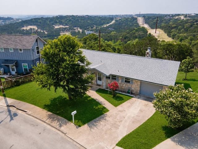 115 Village DR