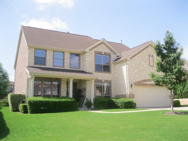 115 Whitley Dr