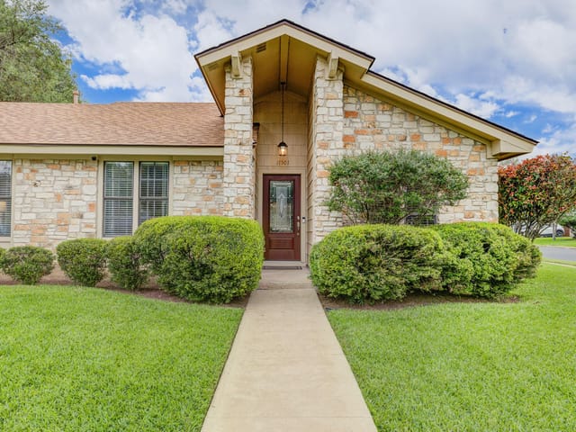 11501 D K Ranch Rd