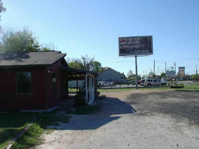 11501 Manchaca RD