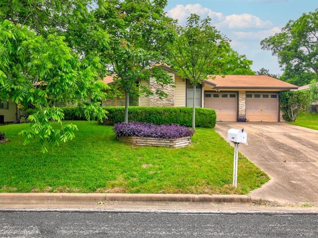 11502 Trinity Hill Dr