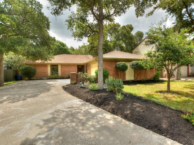 11503 Santa Cruz Dr