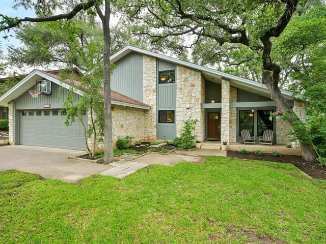 11505 Antigua Dr