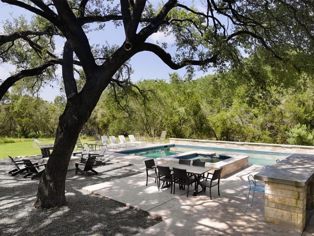 11505 Southwest Oaks