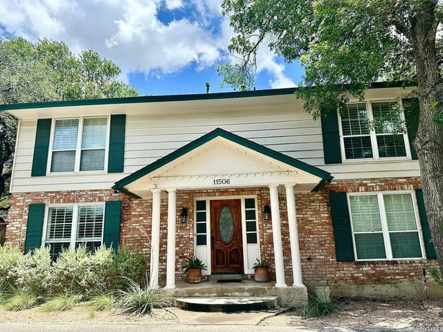 11506 Whisper Rock ST